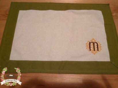 green placemat - m